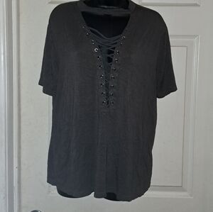 Unique short sleeve T-shirt size large 5/$25